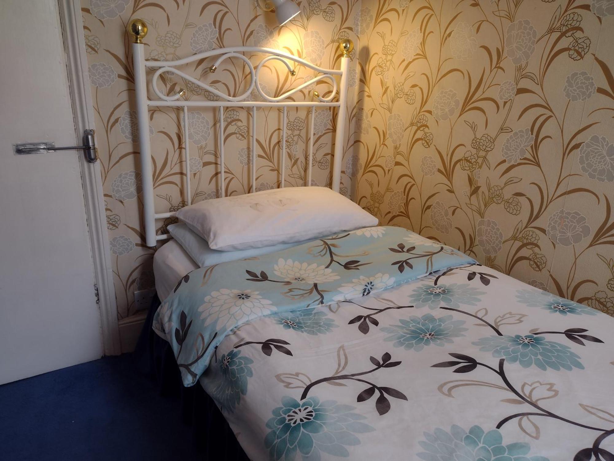 The Arran Hotel Scarborough Room photo